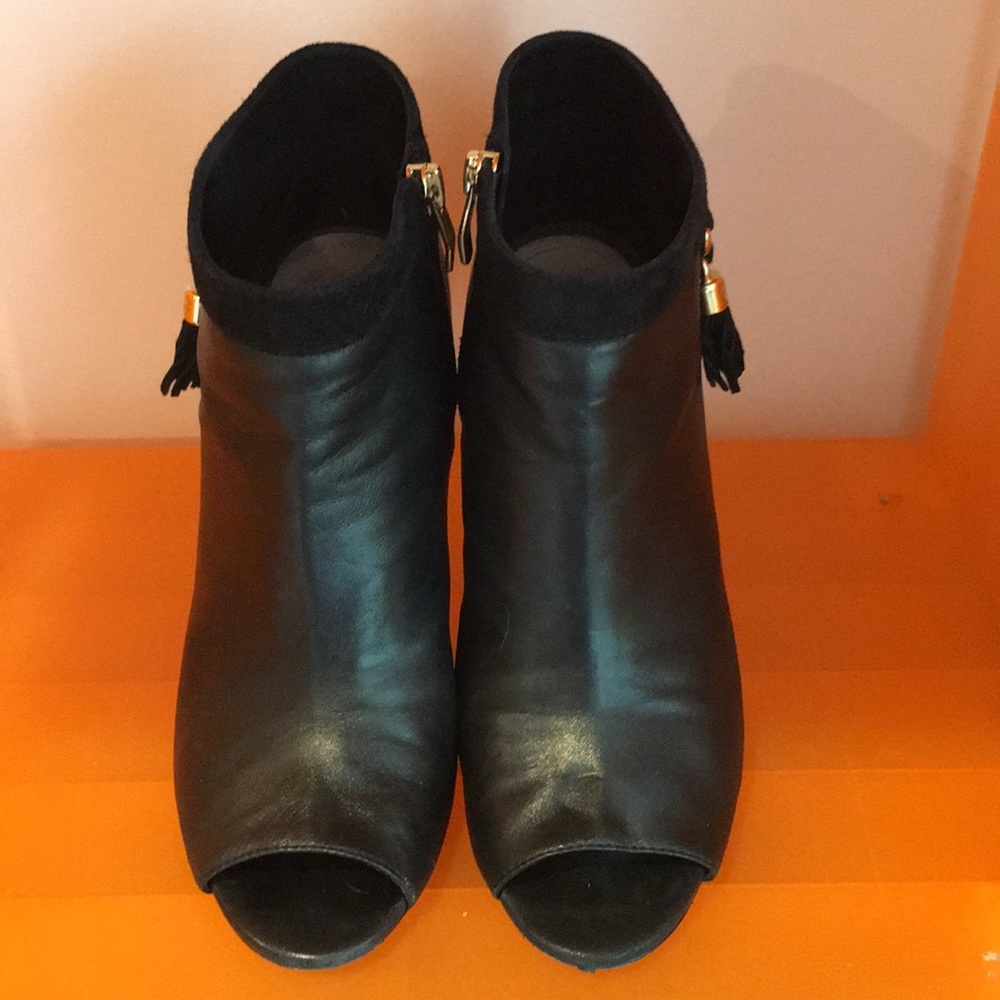 Black Vince Camuto booties with side zippers